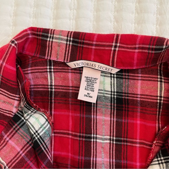 Victoria's Secret Size medium Red Plaid Print Pj Top - Picture 2 of 4